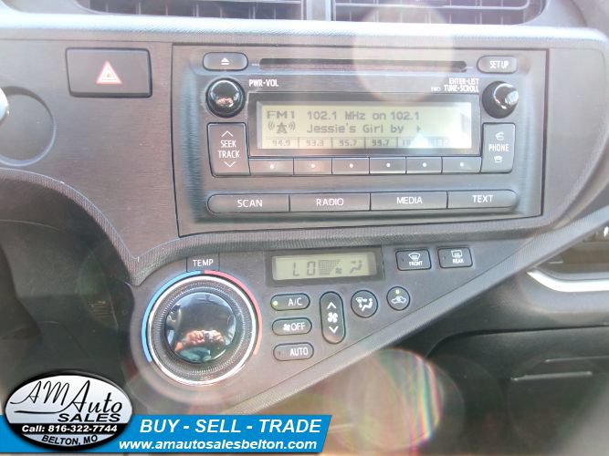Used 2014 Toyota Prius C Two FWD image 11