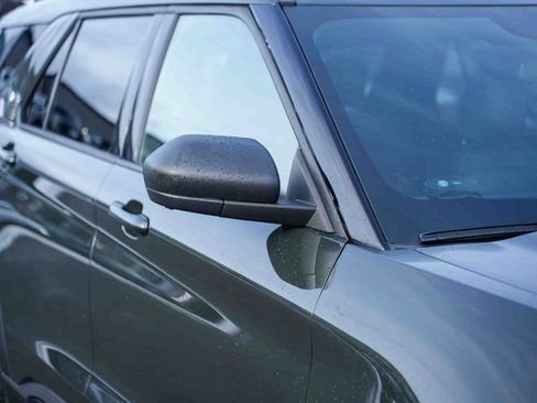 Used 2022 Ford Explorer Timberline image 9