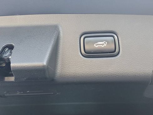 Certified 2022 Kia Telluride SX w/ SX Prestige Package AWD/4WD image 7