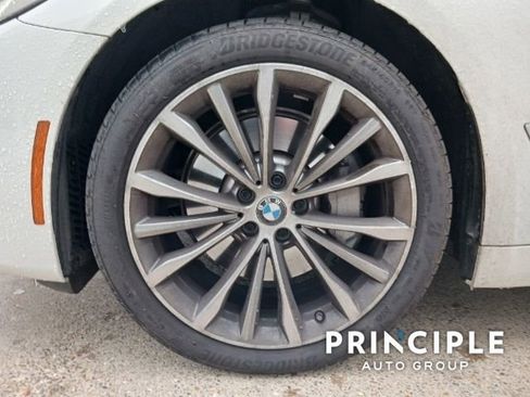 New 2023 BMW 530i w/ Convenience Package image 4