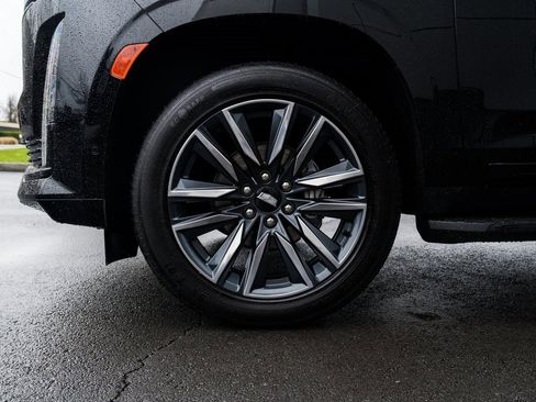 Used 2021 Cadillac Escalade Sport w/ Heavy-Duty Trailer Package image 7