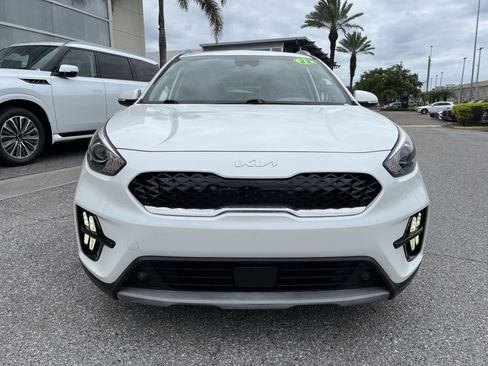 Used 2022 Kia Niro EX Premium FWD image 13