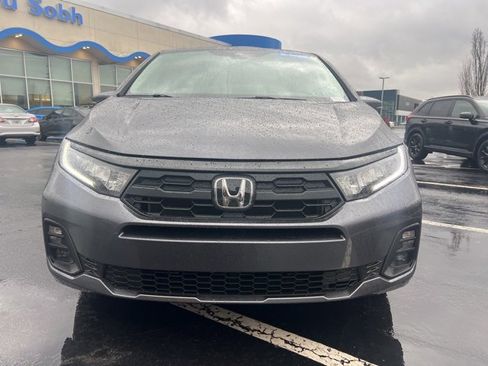 Certified 2026 Honda Odyssey EX-L image 3