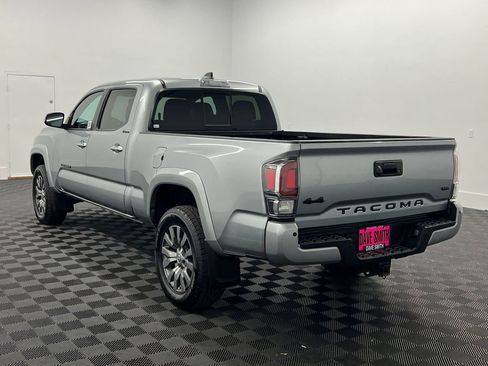 Used 2023 Toyota Tacoma Limited image 3
