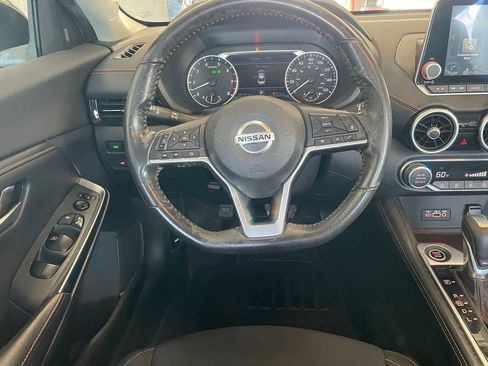 Certified 2022 Nissan Sentra SR FWD image 13