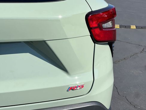 Used 2024 Chevrolet Trax RS image 28