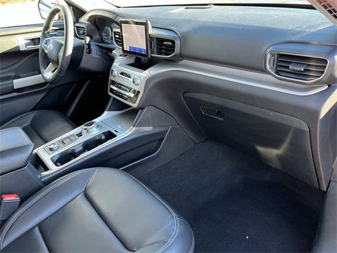 Used 2023 Ford Explorer XLT w/ Equipment Group 202A image 24