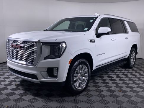 Used 2024 GMC Yukon XL Denali w/ Max Trailering Package image 18