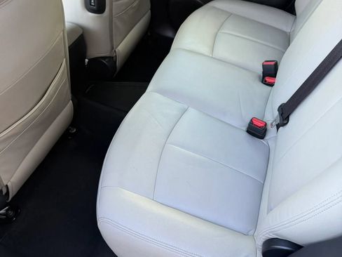 Used 2015 Nissan Leaf S w/ Charge Package FWD image 15