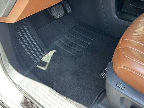 Used 2023 INFINITI QX60 Sensory AWD/4WD image 13