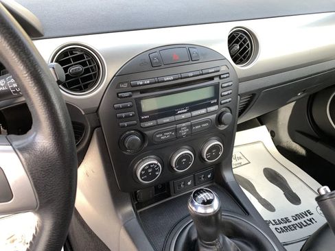 Used 2012 MAZDA MX-5 Miata Grand Touring image 19