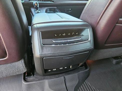 Used 2023 Cadillac Escalade ESV Sport Platinum w/ LPO, ONYX Package image 19