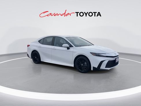 Certified 2026 Toyota Camry SE image 2