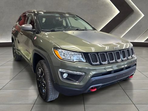 Used 2019 Jeep Compass Trailhawk w/ Cold Weather Group AWD/4WD image 1