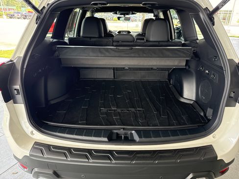 Used 2023 Subaru Forester Wilderness AWD/4WD image 31
