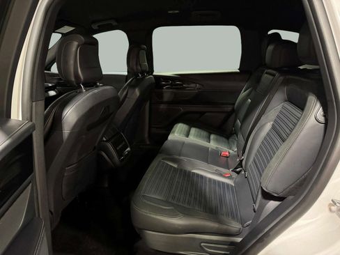 Certified 2024 Lincoln Nautilus Reserve w/ Jet Appearance Package (87T) image 24