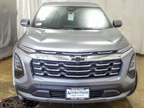 New 2026 Chevrolet Equinox LT w/ LPO, Floor Liner Package image 5