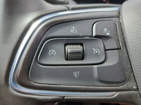 Used 2024 Buick Encore GX Sport Touring AWD/4WD image 14
