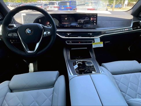 New 2026 BMW X5 xDrive40i w/ Climate Comfort Package image 4