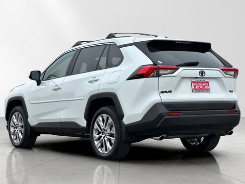 Used 2024 Toyota RAV4 XLE Premium FWD image 4
