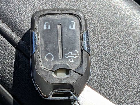 Used 2020 Chevrolet Silverado 2500 High Country image 33