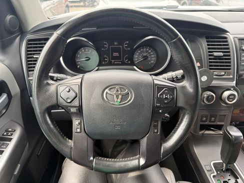 Used 2018 Toyota Sequoia Limited AWD/4WD image 16