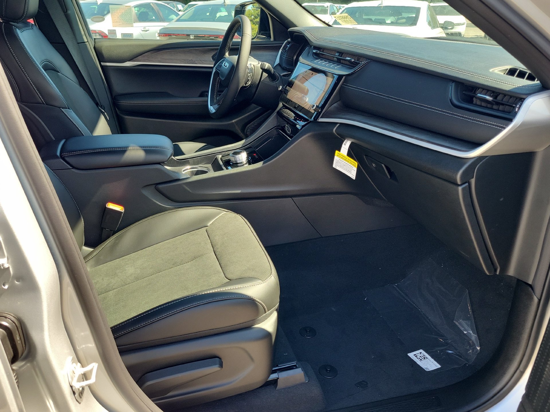 New 2026 Jeep Grand Cherokee Altitude RWD image 14