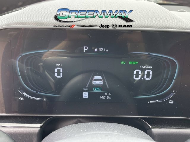 Used 2025 Kia Niro EX Touring FWD image 28