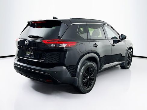 Used 2023 Nissan Rogue SV w/ SV Premium B Package image 9