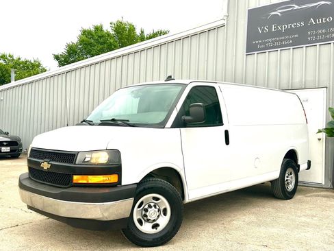 Used 2021 Chevrolet Express 2500 w/ Driver Convenience Package RWD image 1