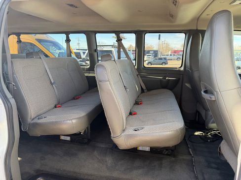 Used 2017 Chevrolet Express 3500 LT w/ LT Preferred Equipment Group image 26