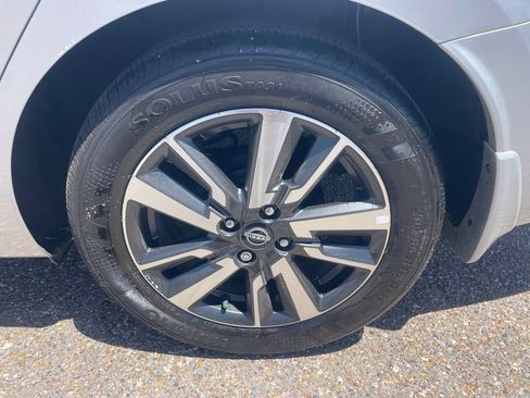 Certified 2025 Nissan Versa SV w/ Trunk Package FWD image 17