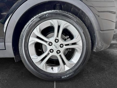 Used 2017 Chevrolet Bolt LT image 30