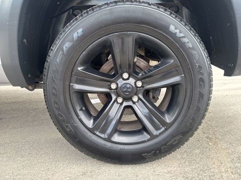 Used 2021 RAM 1500 Classic Warlock w/ Electronics Group AWD/4WD image 11