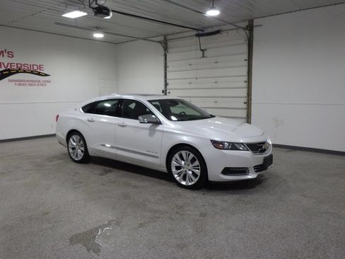 Used 2017 Chevrolet Impala Premier w/ Enhanced Convenience Package FWD image 6