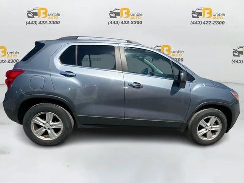 Used 2019 Chevrolet Trax LT w/ LT Convenience Package AWD/4WD image 4