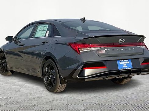 New 2026 Hyundai Elantra SEL Sport Premium FWD image 3