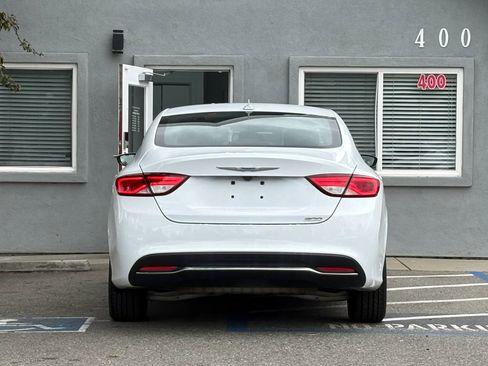 Used 2016 Chrysler 200 Limited w/ Convenience Group FWD image 6