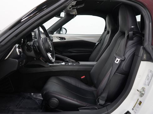Used 2018 MAZDA MX-5 Miata Grand Touring image 12