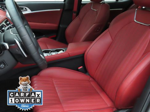 Used 2023 Genesis G70 2.0T w/ Sport Prestige Package image 10