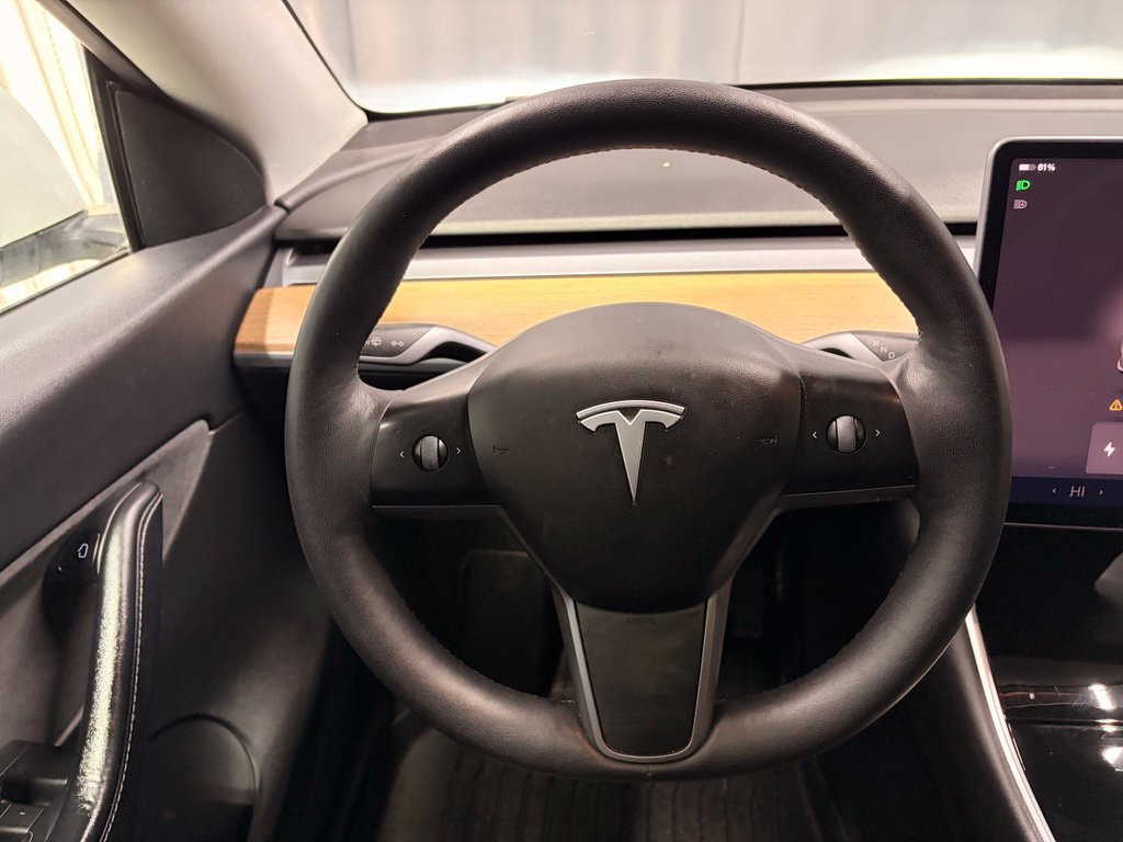 Used 2022 Tesla Model Y Long Range AWD/4WD image 15