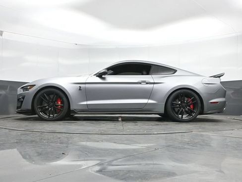 Used 2022 Ford Mustang Shelby GT500 w/ Technology Package RWD image 35