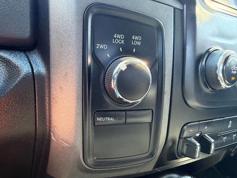 Used 2016 RAM 2500 Tradesman w/ Chrome Appearance Group AWD/4WD image 21