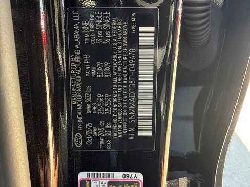 Certified 2026 Genesis GV70 2.5T AWD/4WD image 5