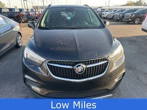 Used 2022 Buick Encore Preferred w/ Safety Package image 3