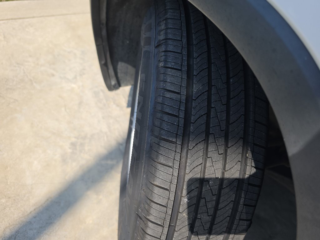 Used 2020 Chevrolet Trax LS w/ Tint and Cruise Package FWD image 17