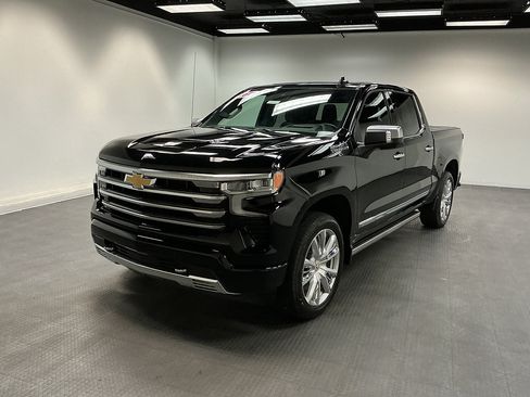Used 2026 Chevrolet Silverado 1500 High Country AWD/4WD image 1