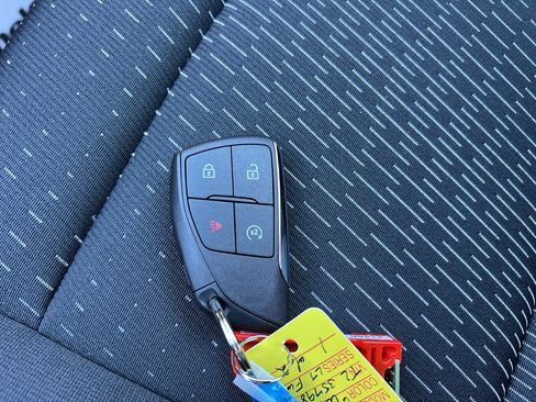 New 2026 Chevrolet Equinox LT image 11