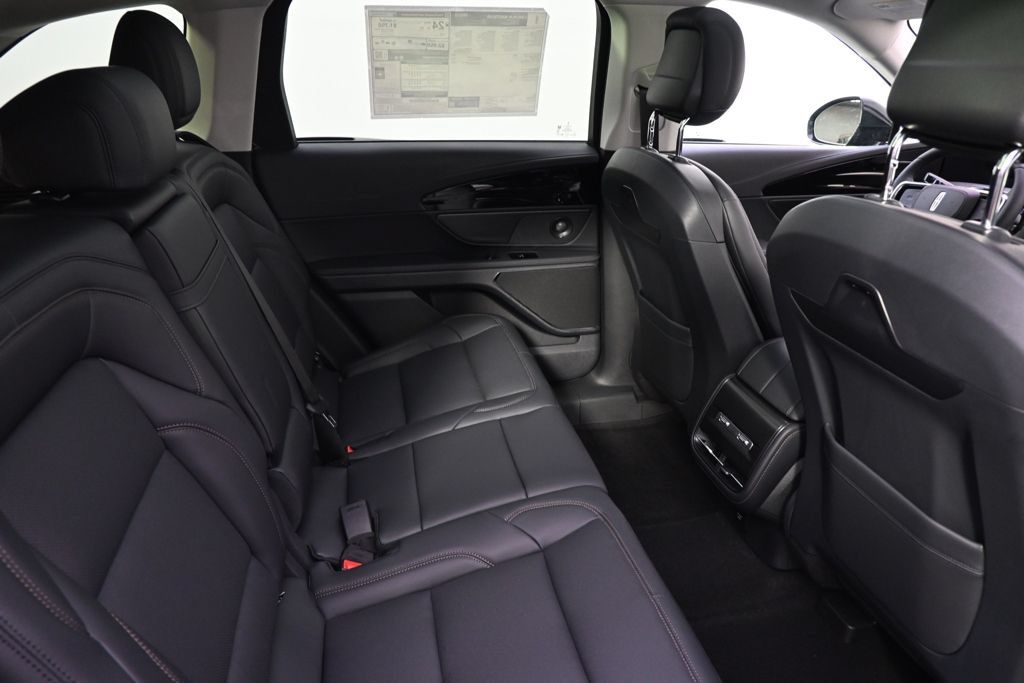 New 2026 Lincoln Nautilus Premier w/ Equipment Group 102A AWD/4WD image 18