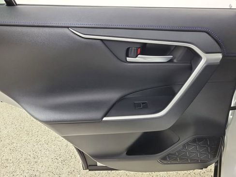 Used 2020 Toyota RAV4 XSE AWD/4WD image 14